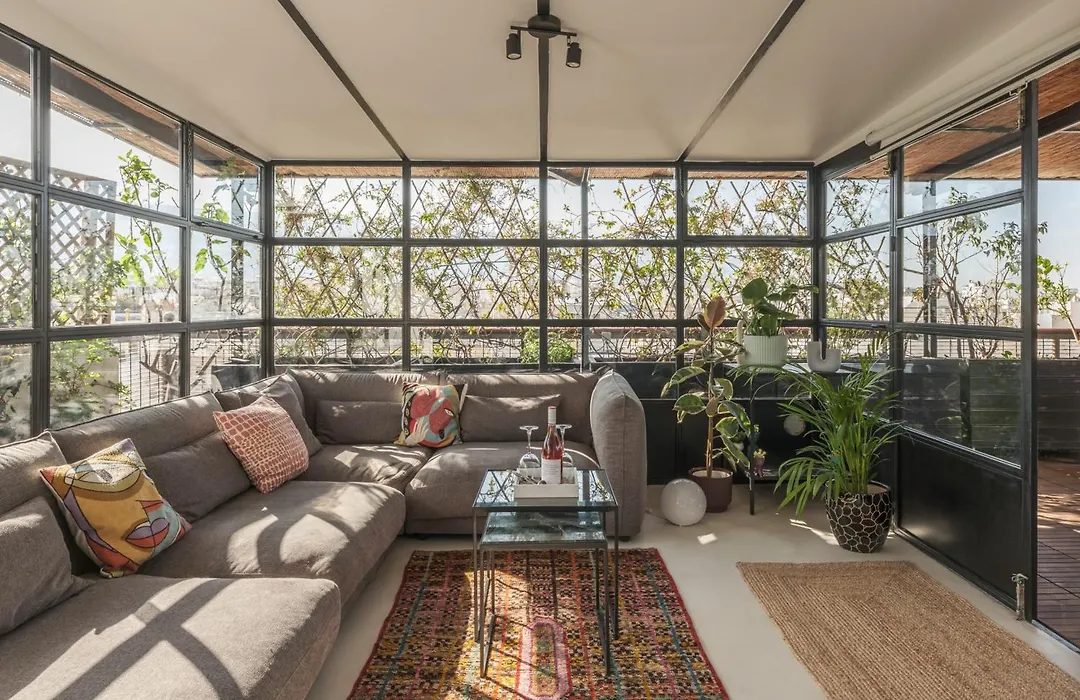 Unique Solar Penthouse With Jacuzzi And Sauna In Central Athens-1
